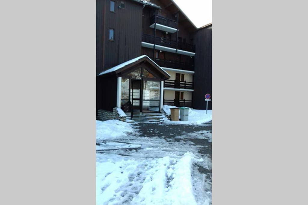 Petit Studio Mansarde 18 M2 Avec Navette Gratuit Aux Pistes De Ski Гресс-ан-Веркор Екстер'єр фото